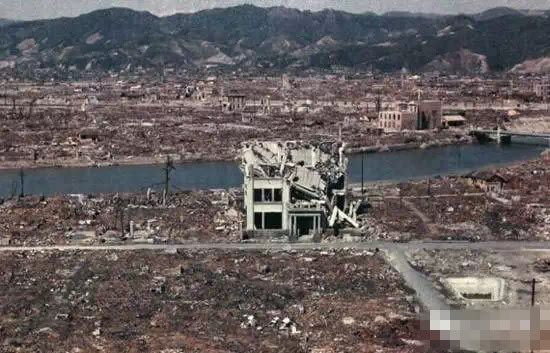 美国为什么不轰炸日本皇宫