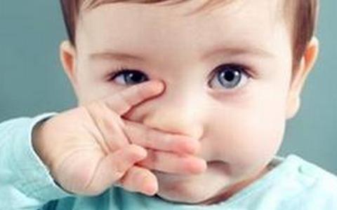 【宝宝鼻堵塞怎么办】孩子鼻塞如何通气