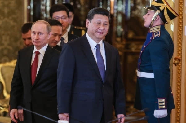 普京:中俄不会组成任何军事同盟 没同盟思维
