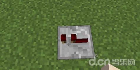 《我的世界手机版》红石中继器制作与使用方法
