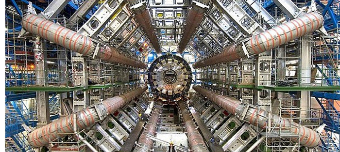 大型强子对撞机实验终于发现了五夸克粒子