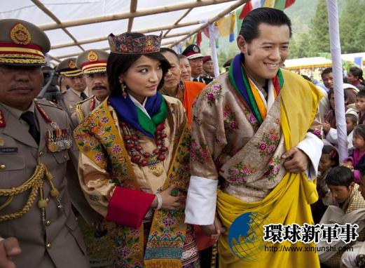 国外日子好过吗?揭中国人在邻国的真实地位-搜