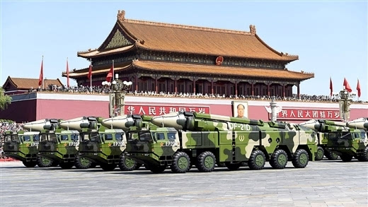 外媒评中国阅兵"十大杀器" 东风-5b成核武压舱石