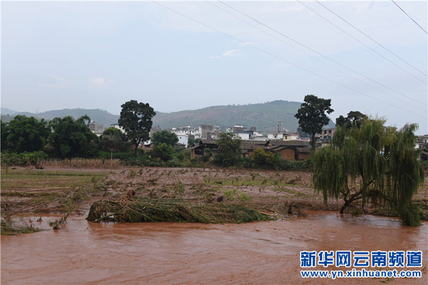 图片直击:华坪特大暴雨山洪灾害抢险救灾现场