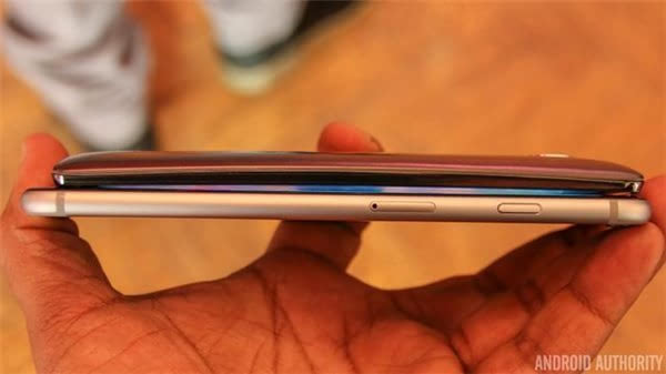 有的一拼:LG G4对决苹果iPhone6 Plus-搜狐