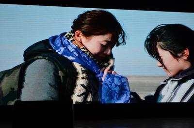 电影《大漠青春》首映式在保定学院举行