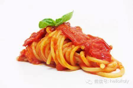 细长实心的意大利面条 spaghetti