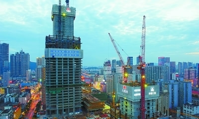 湖南在建第一高楼突破200米