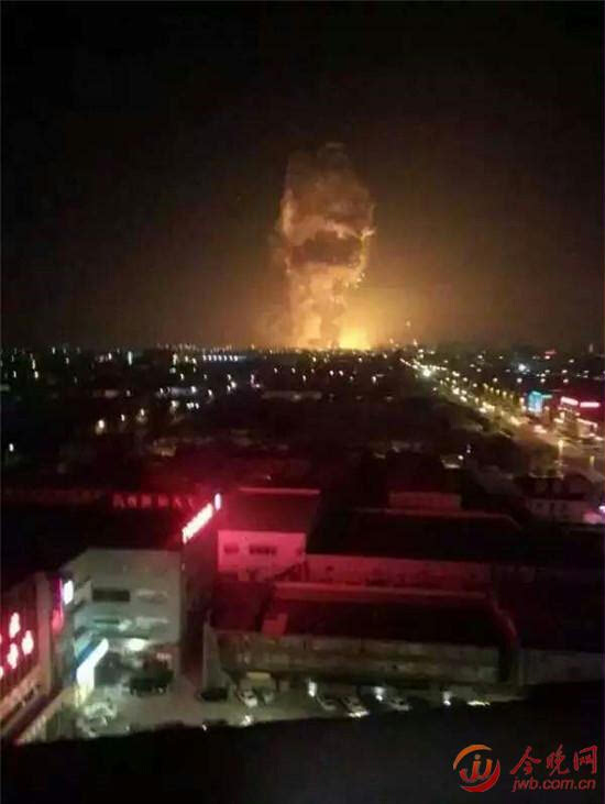 天津塘沽天津港爆炸事件最新消息:已致17人遇难