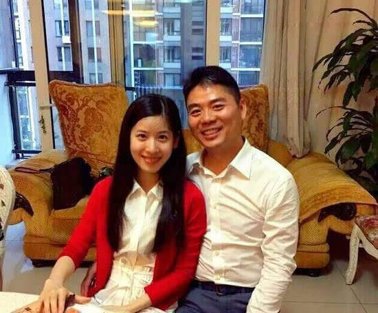 mba关注:刘强东章泽天夫妇捐款1000万获赞