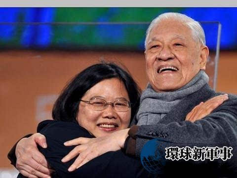 台湾大选局势逆转:洪秀柱惨遭国民党抛弃
