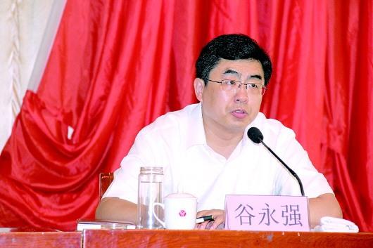 ◤郓城县委副书记,代县长谷永强参会发言.