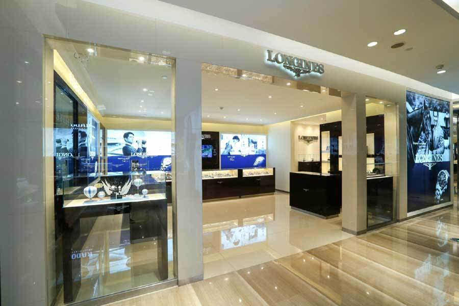 浪琴表武汉新世界国贸专卖店呈现精美时计空间.