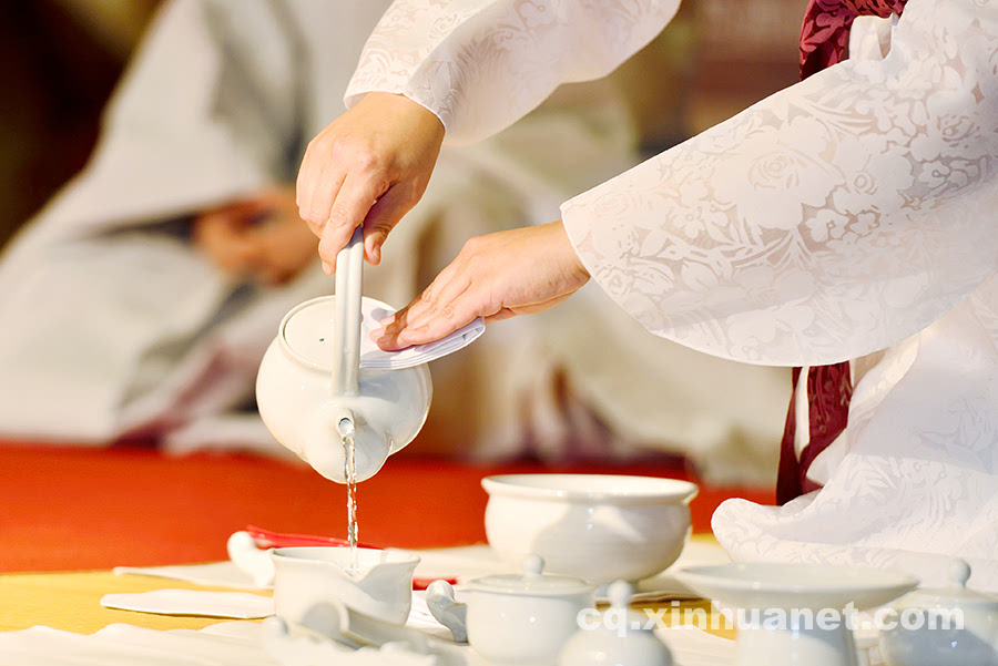 中日韩茶道高手齐聚重庆东温泉 诠释茶道文化