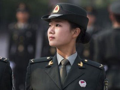 韩国最美女警察走红 网友:不如中国女仪仗队
