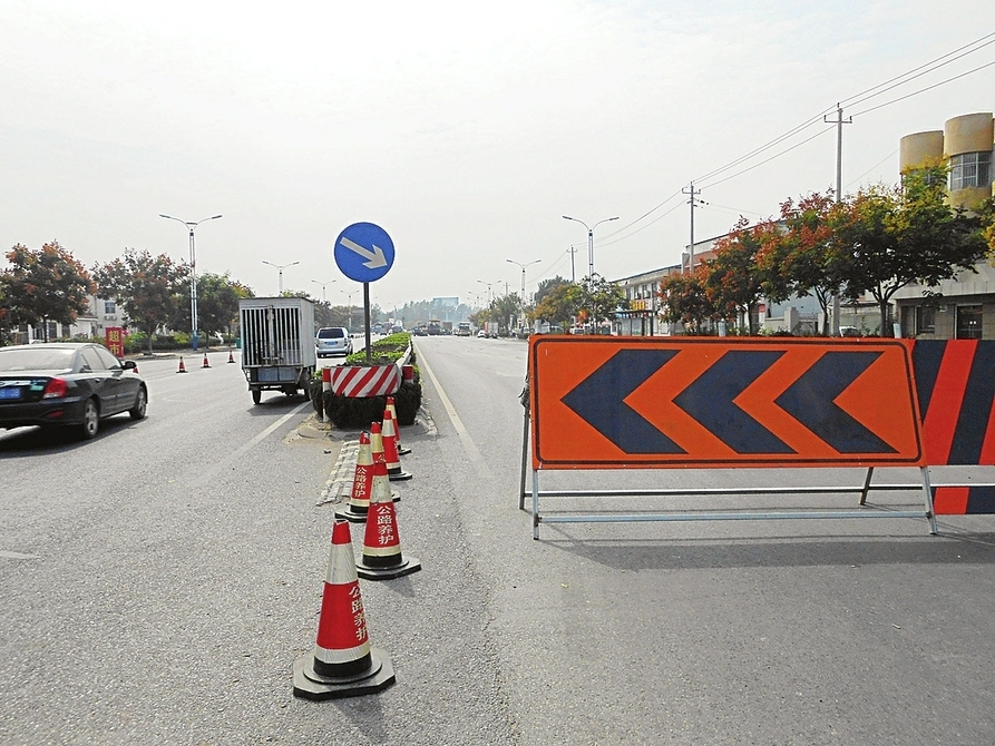 近日,记者从济阳县公路局了解到,上周四(24日)开始,国道220线济阳段中