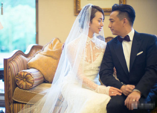 黄磊妻子晒20周年婚宴派对花絮照 甜蜜如新婚