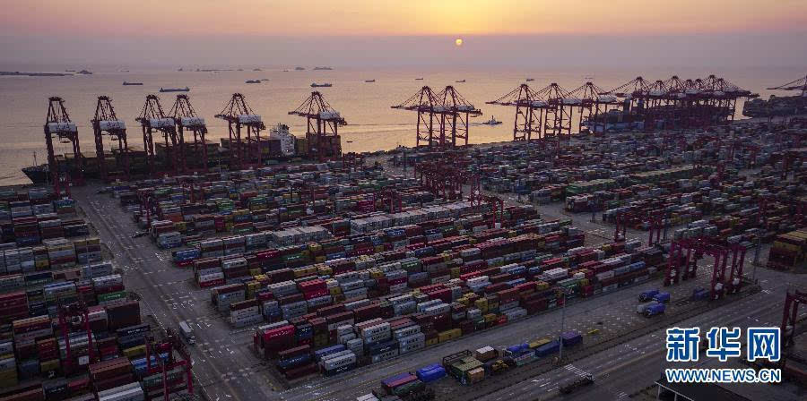 航拍上海国际航运中心新坐标 洋山深水港区
