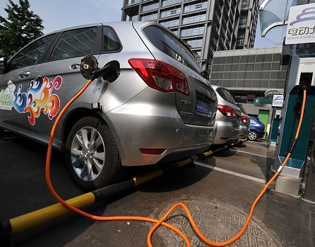 北京取消新能源汽车摇号指标政策还不够