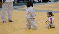 http://n1.itc.cn/img8/wb/smccloud/recom/2015/10/31/144624981085878440.GIF