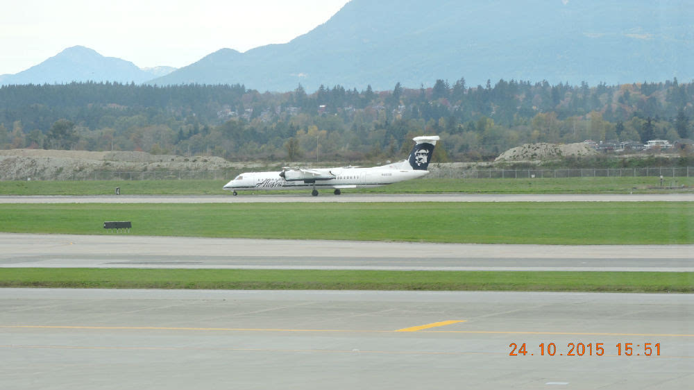 CA992航班温哥华国际机场起飞附近一瞥
