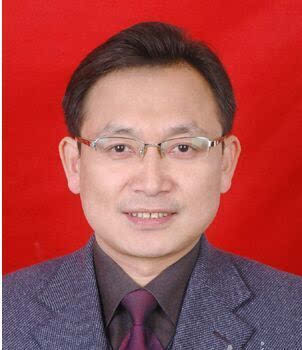 据泰和县人民政府网公布的廖晓军简历,其于1964年10月出生,江西