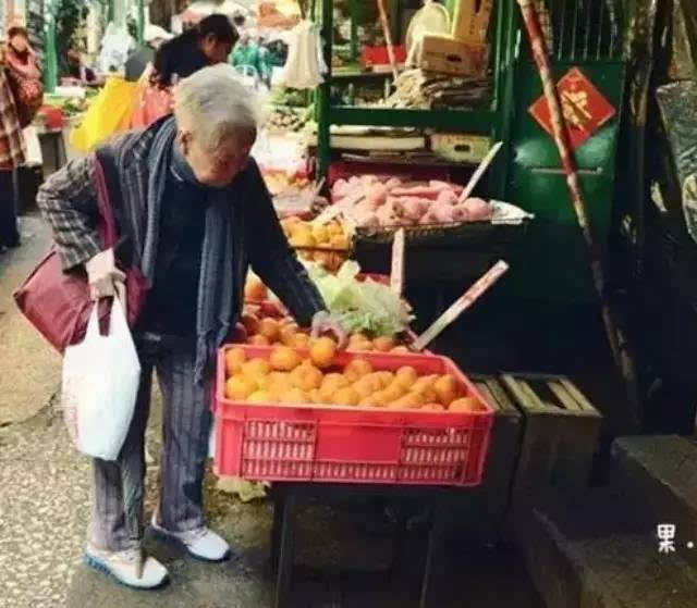 老太太买水果的故事