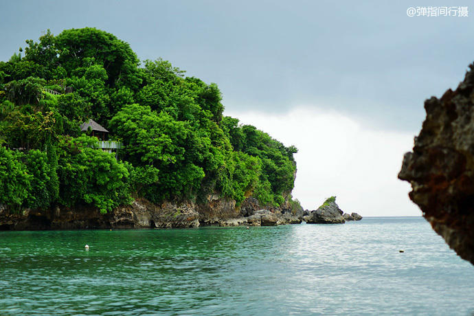 印度尼西亚 实拍巴厘岛巴东巴东海滩的香艳风情