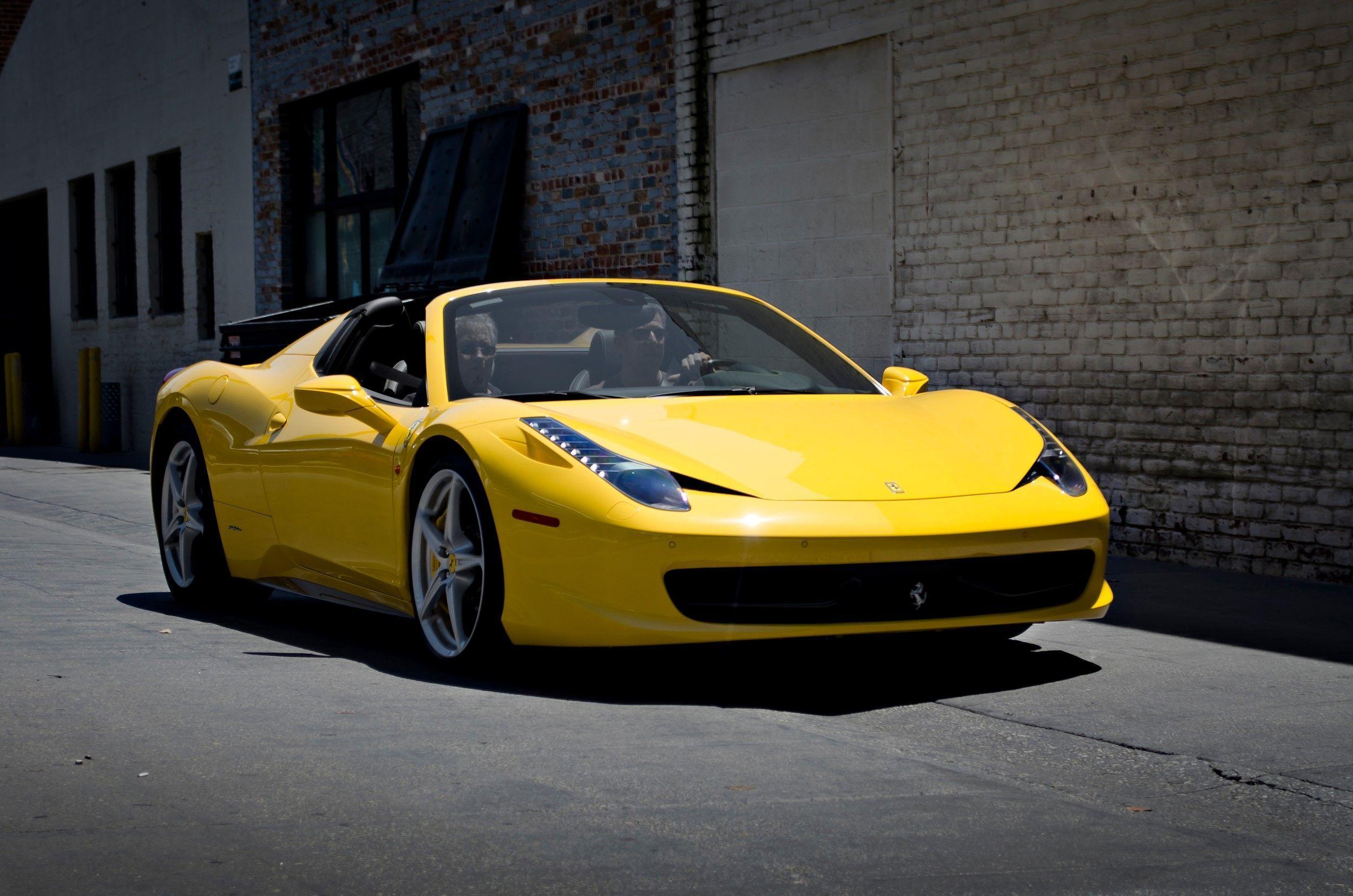 法拉利550跑车图片_法拉利跑车价格及图片_法拉利限量版跑车图片