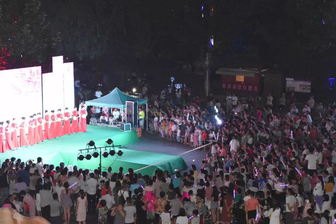 清凉狂欢季 洞天不夜城——鸡冠洞冰激凌狂欢夜盛大开启