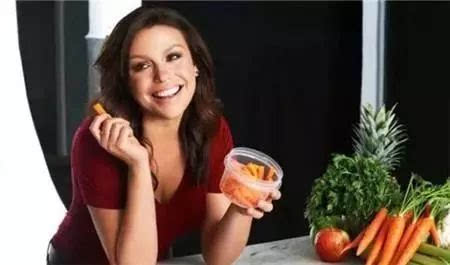 全球厨师收入排行榜前十,第一名收入约达2.6亿