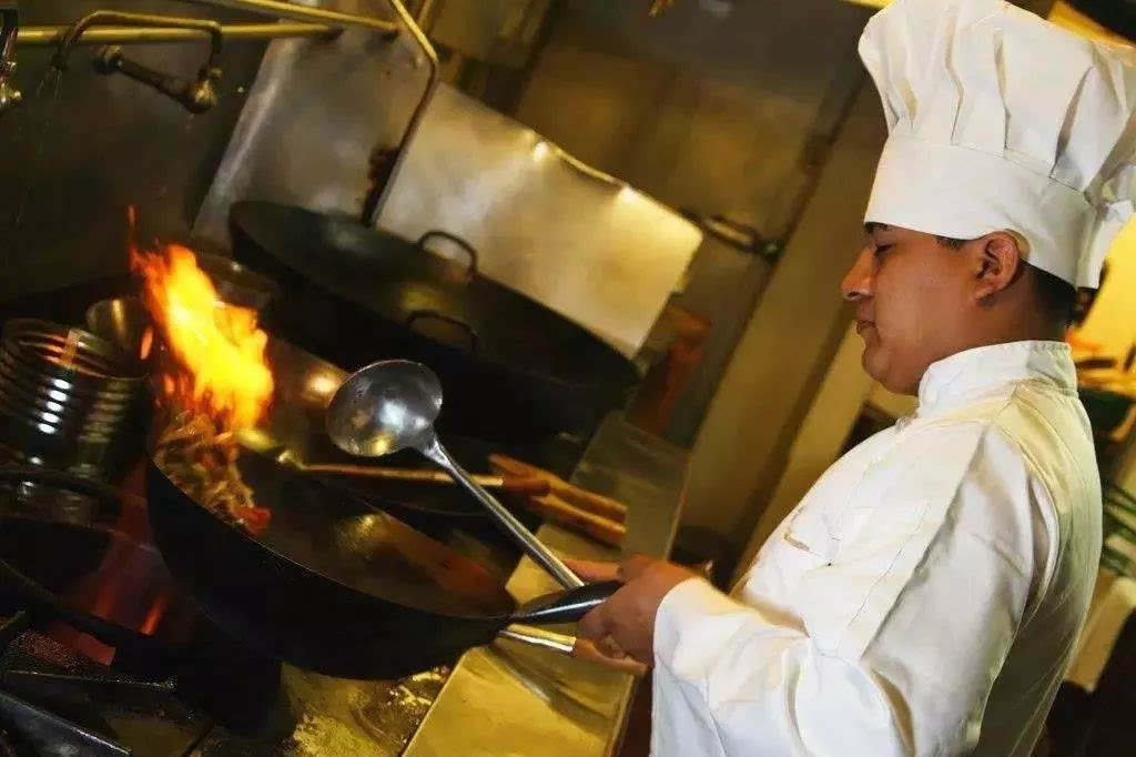 全球厨师收入排行榜前十,第一名收入约达2.6亿