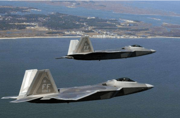 美军自认F22无人能敌,歼20出现打破这种自信