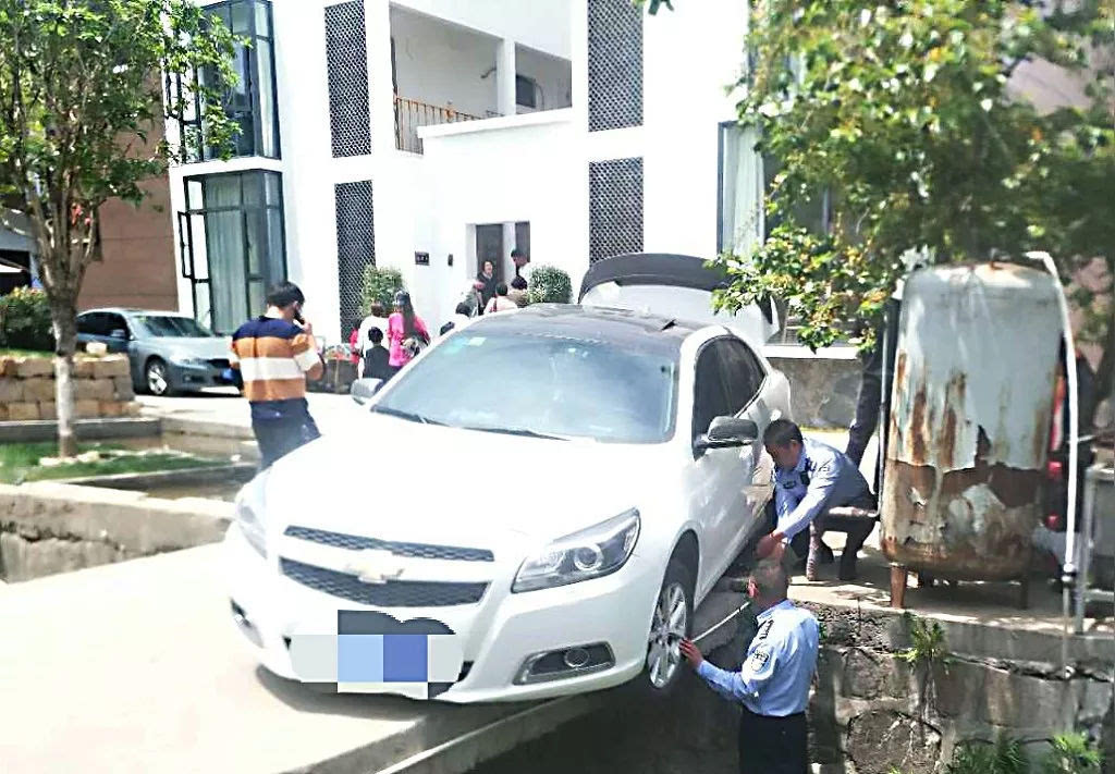 五一重渡沟景区新增靓丽风景线，游客频频点赞好评不断!