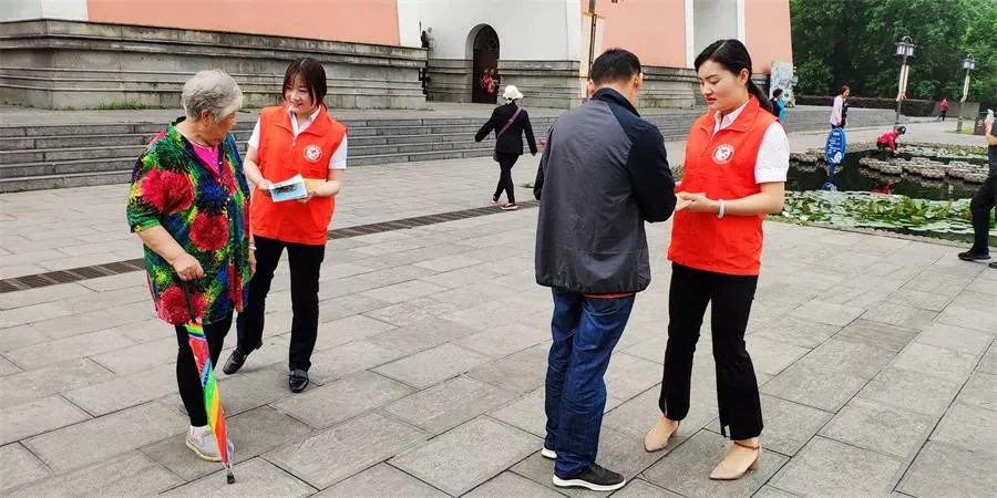 灵山风景区开展“中国旅游日”志愿服务活动