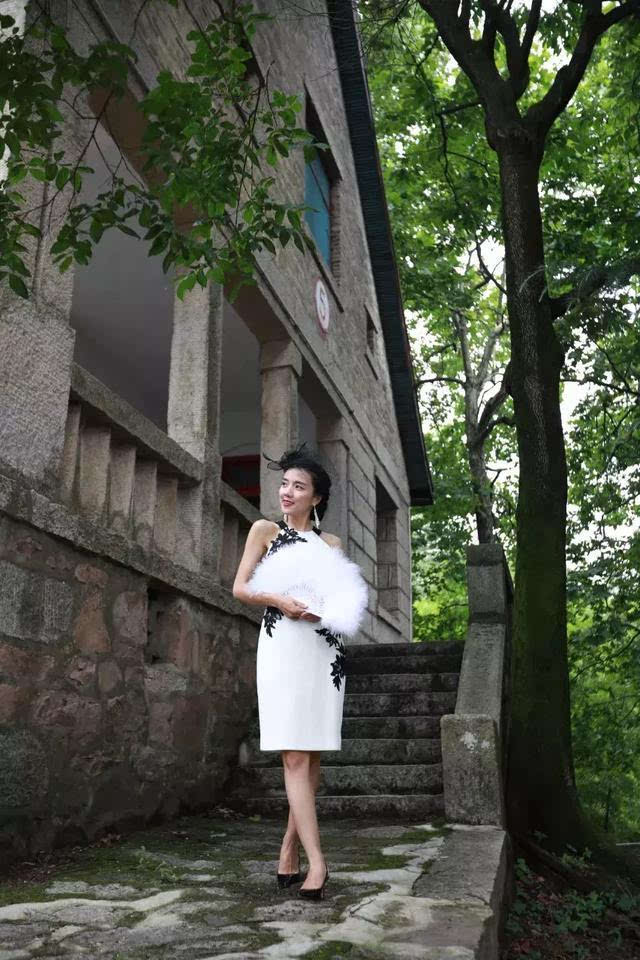 拍抖音！赢大奖！小小莎打卡鸡公山，约你 #浪在23度的夏天