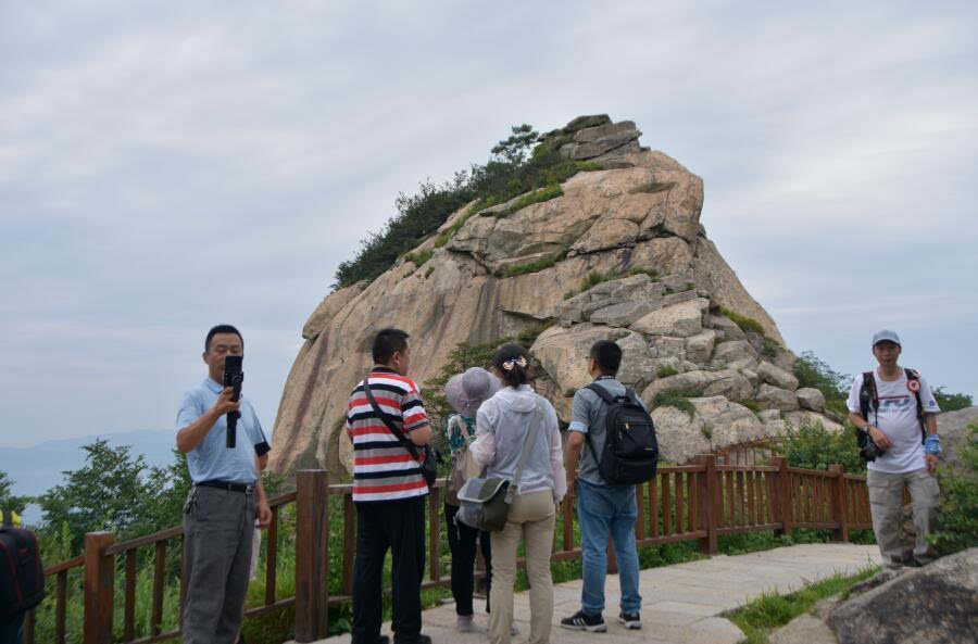文旅达人、知名官媒争相打卡，这个夏天来鸡公山真叫来对了！