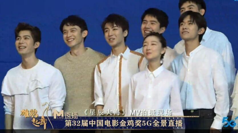 周冬雨易烊千玺成团宠，刘昊然王俊凯同台飙歌..大翻身的金鸡奖是如何吸睛的?