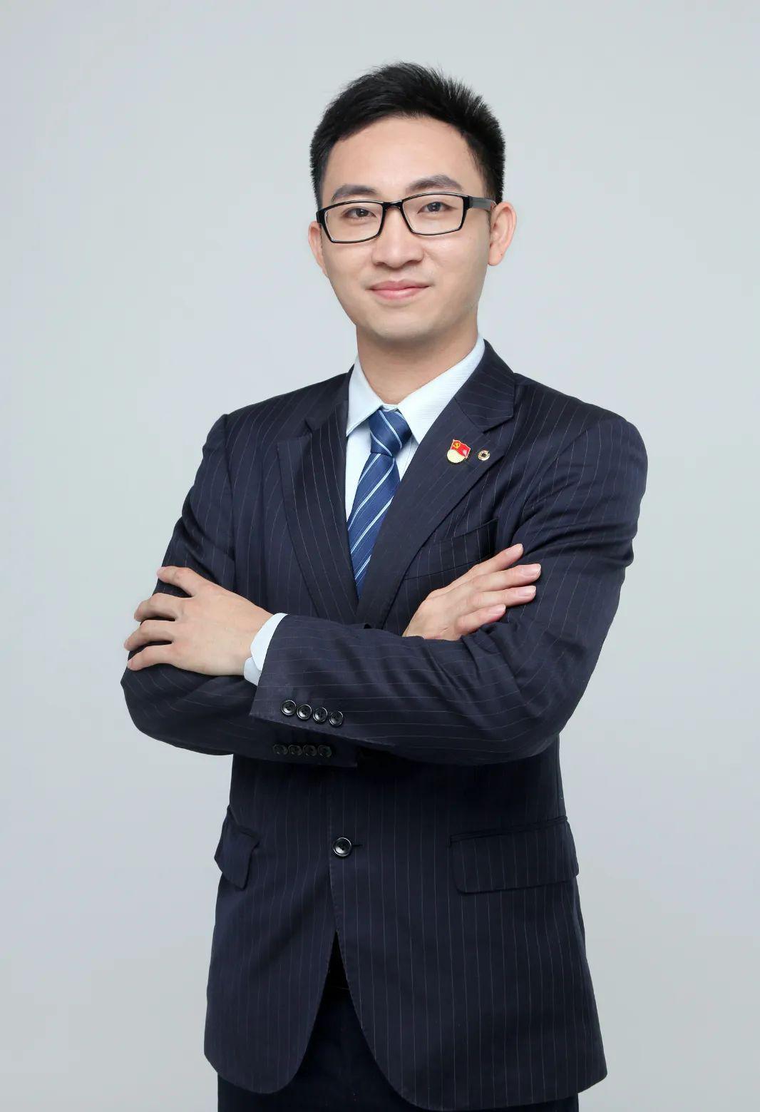十大杰出青年 | 珠海市分行李国良