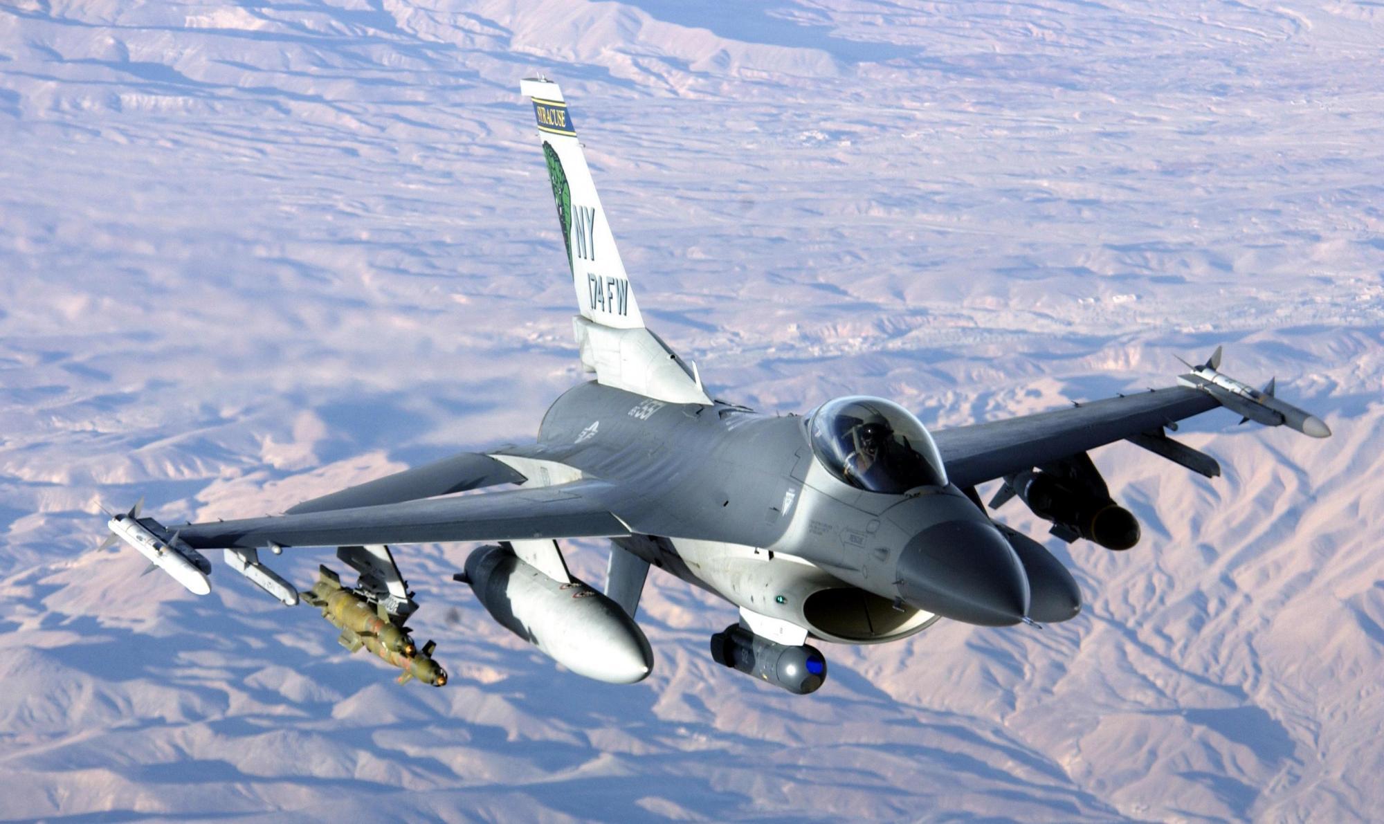 f16战斗机 aim120导弹,这样的"王炸"组合,难怪土耳其那么豪横