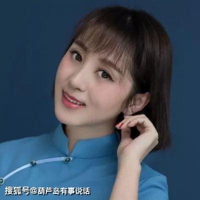 她是云飞前妻,老公星光大道成名后和她离婚,如今独自带女儿生活