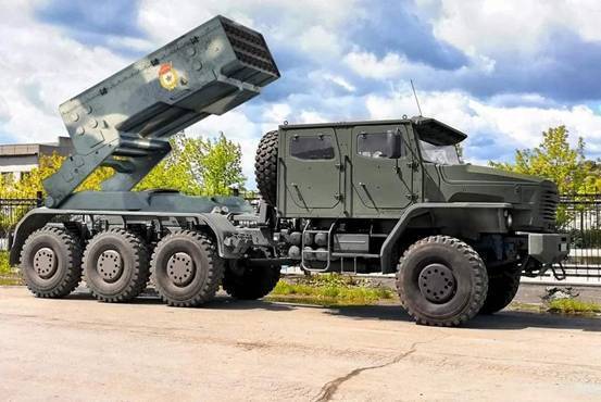 俄军首次使用新型tos 2重型火箭炮比tos 1a更具威力 搜狐新闻