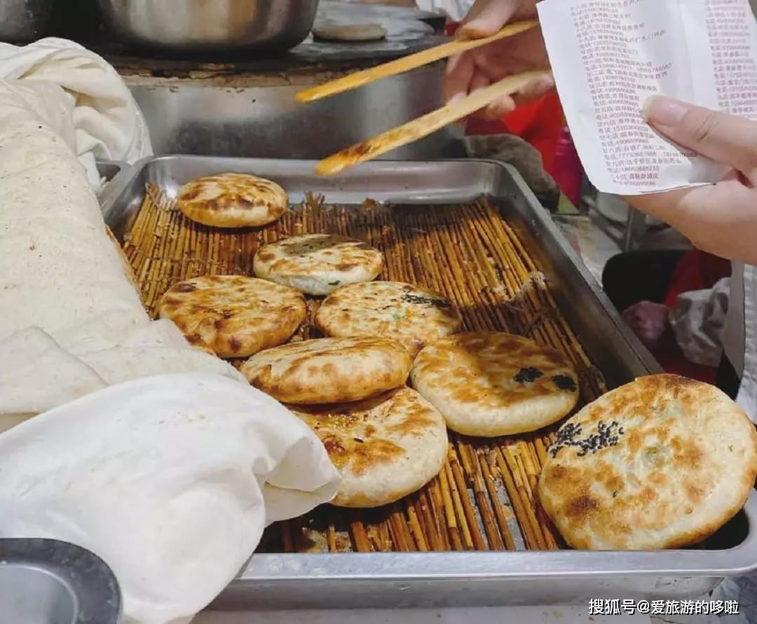 潍坊肉火烧在潍坊人的味觉里具有难以动摇的地位,是每一个在外游子