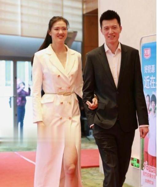 张常宁富二代男友身份曝光,开百万法拉利,父母是百亿富豪!