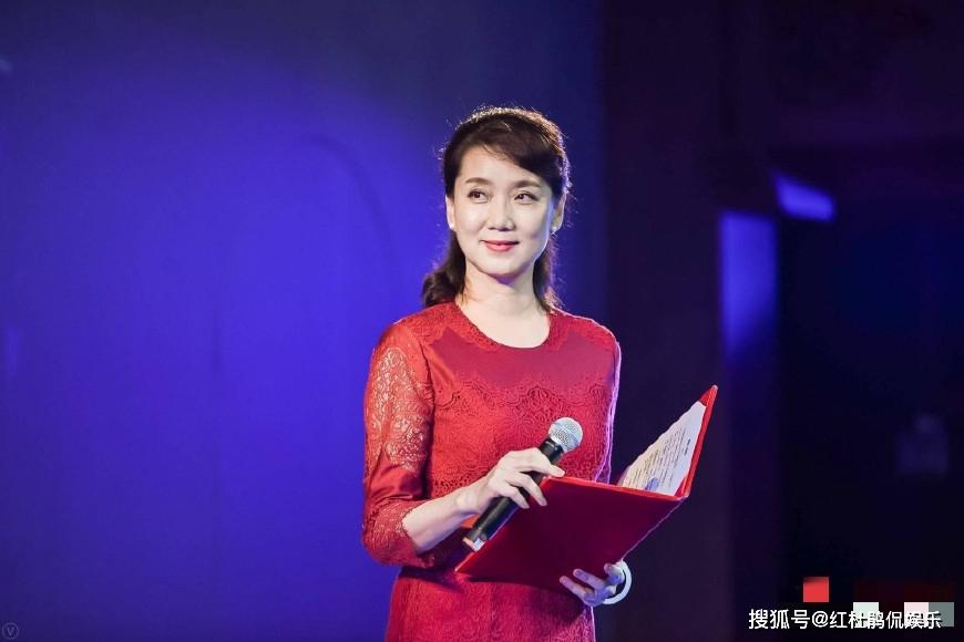 李修平耿萨和佳3位从《甘肃新闻》走出来的央视主播,个个都是大美女