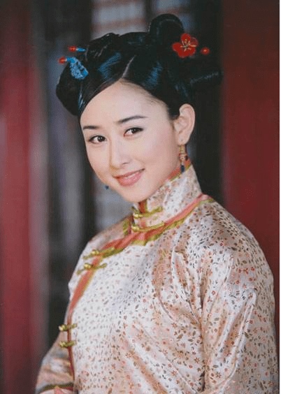 小时候的电视剧演个丫鬟都得是胡静这种颜值,大家还记得吗?