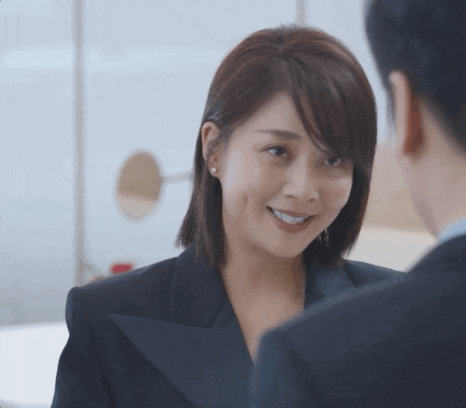 很多人不知道,殷桃其实和陈好同岁,她出演《爱的理想生活》的时候