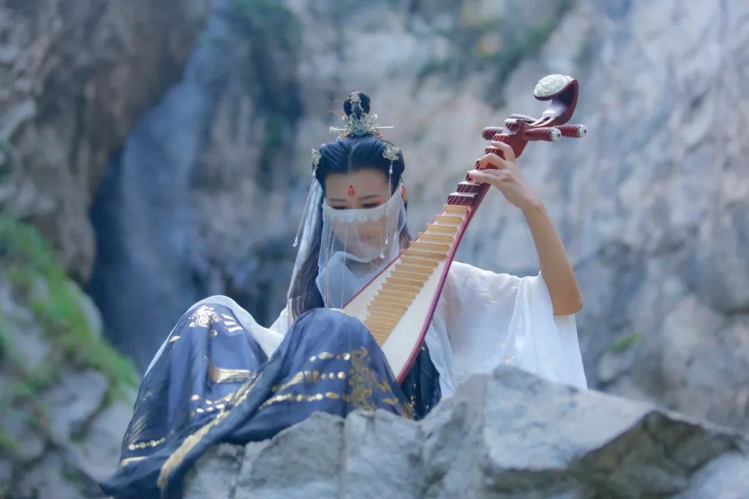 这个夏天相约白云山，赏高山流水，听袅袅仙音
