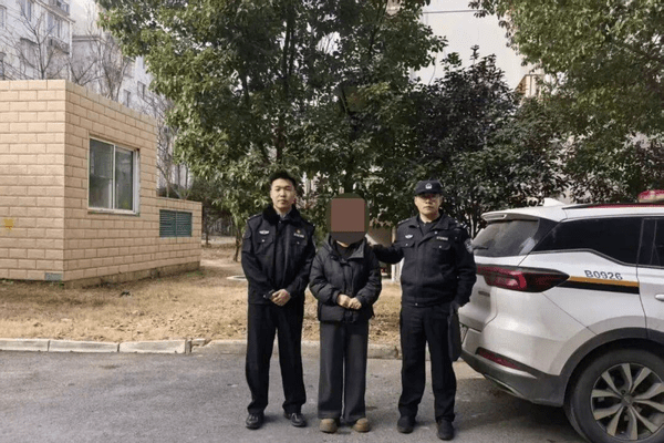安徽芜湖一女子家中黄金被盗，破案后她惊呆了：小偷竟是闺蜜！