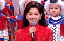 都是圈里名人！天足美女主播又上春晚，前国手讲国乒当前尴尬实力